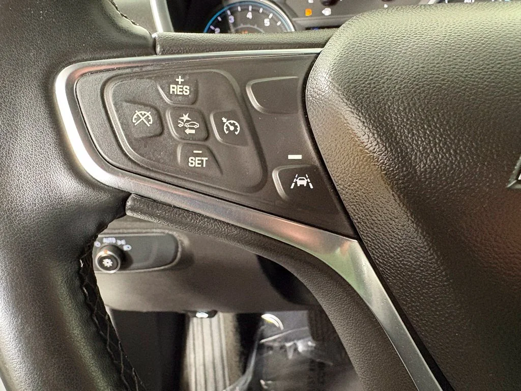 Used 2024 White Chevrolet LT image 24