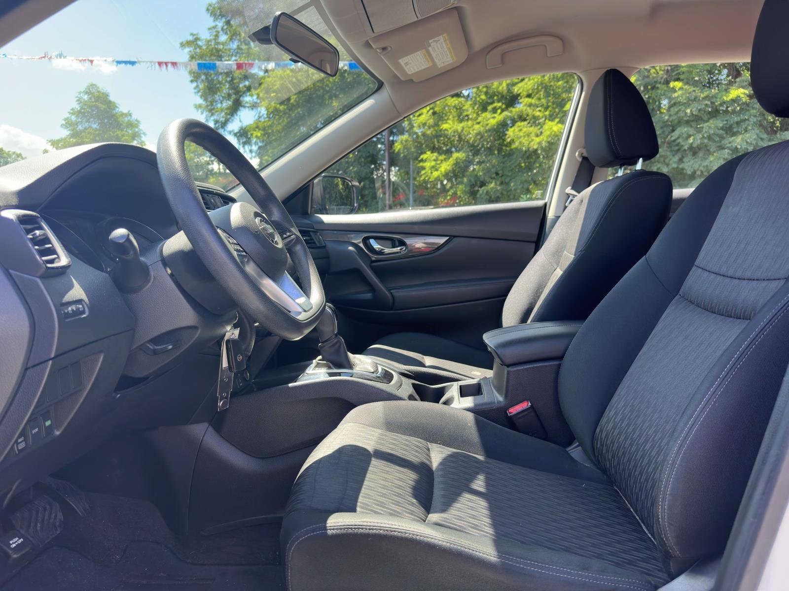 2017 Nissan Rogue S - Photo 20