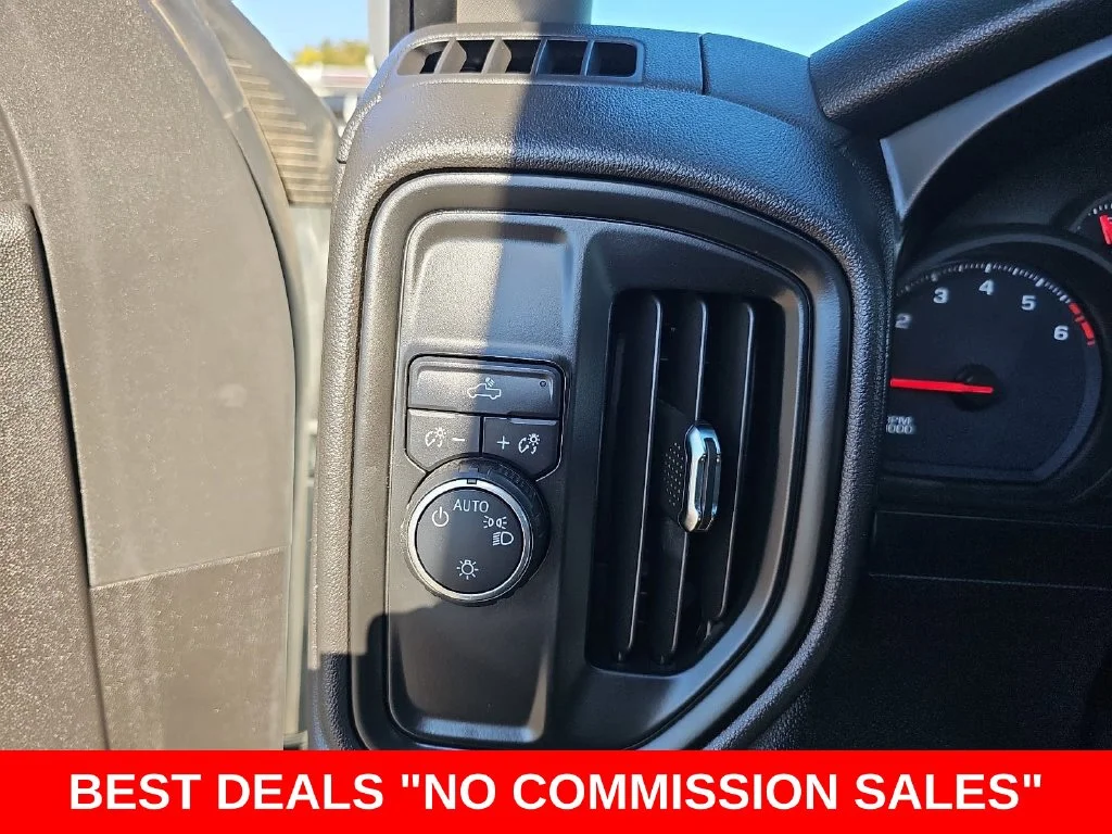 Used 2020 White Chevrolet WT image 25