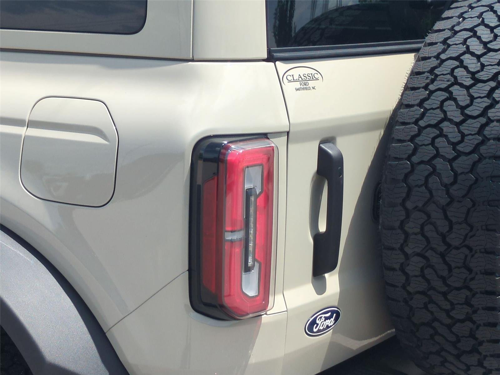 New 2026 Desert Sand Ford Badlands® image 12