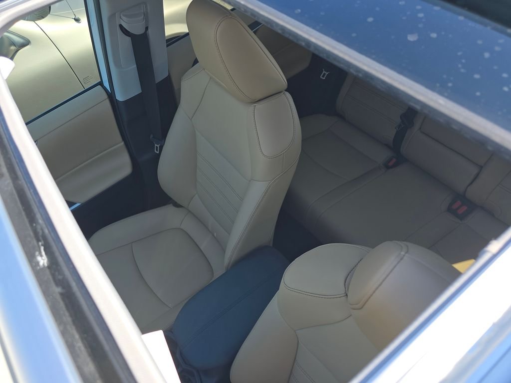 Used 2025 Beige Toyota XLE Premium image 22