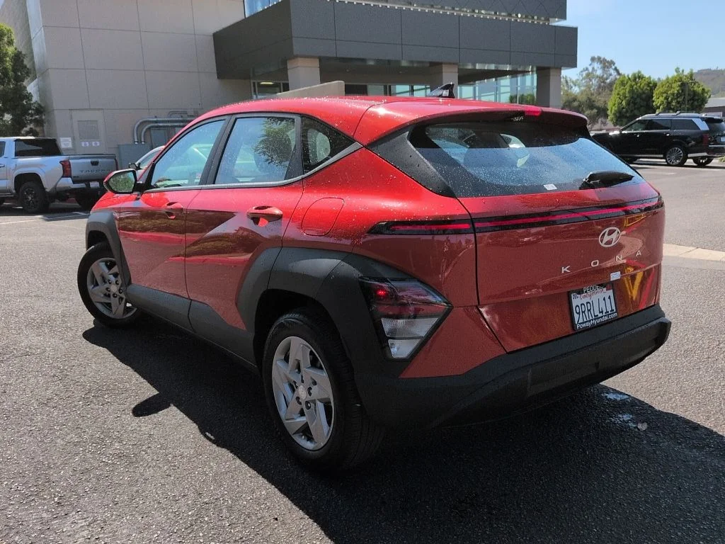 Used 2026 Orange Hyundai SE image 5