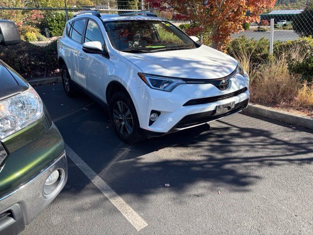Certified Used 2018 White Toyota XLE image 1