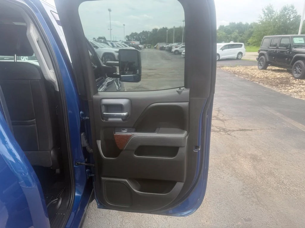 Used 2016 Blue GMC SLT image 44