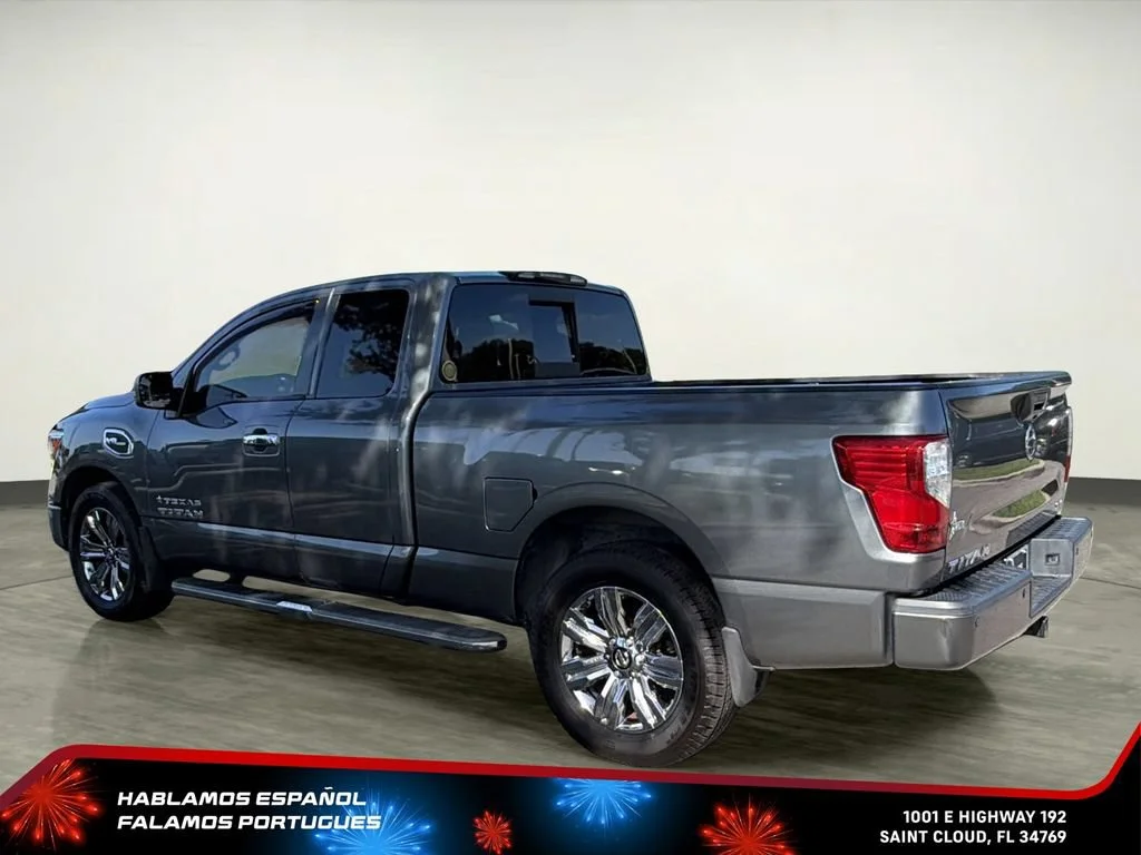 Used 2017  Nissan SV image 4