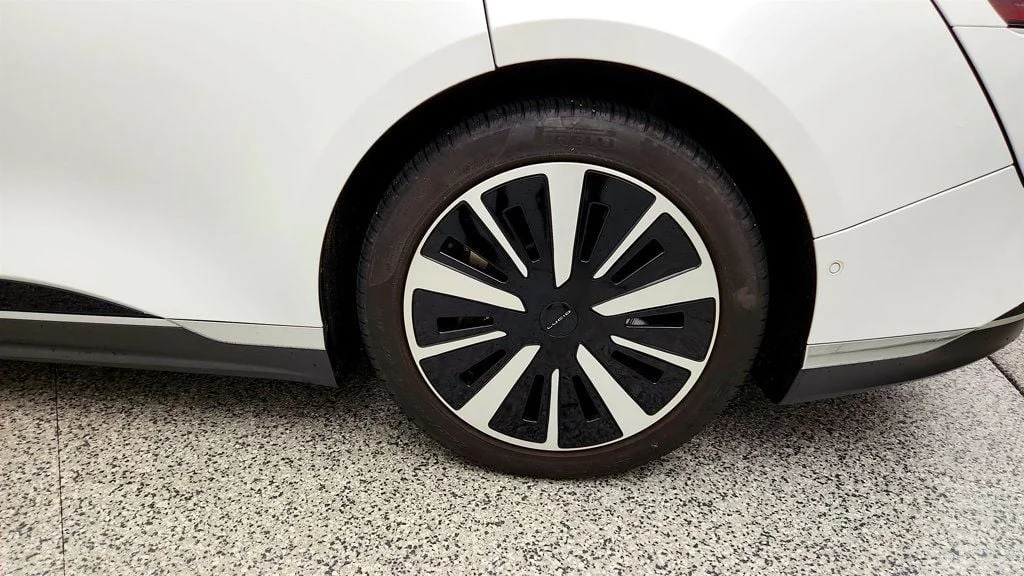 Used 2024 Stellar White Metallic Lucid Touring AWD w/ 19