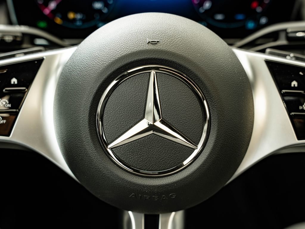New 2026 Starling Blue Metallic Mercedes-Benz GLC 300 image 29