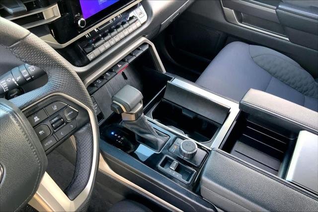 2025 Toyota Sequoia SR5 - Photo 15