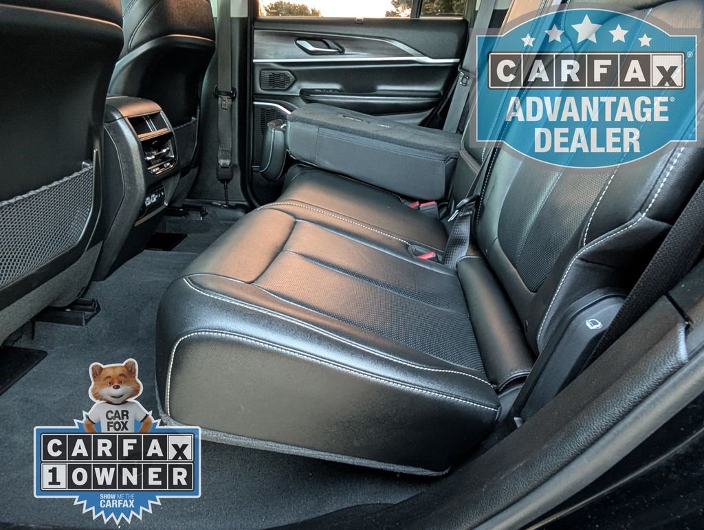 Used 2023 Black Jeep Limited 4x4 image 23