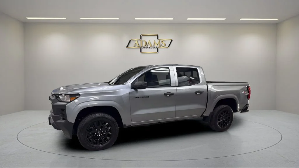 2026 Chevrolet Colorado Work Truck - Photo 2