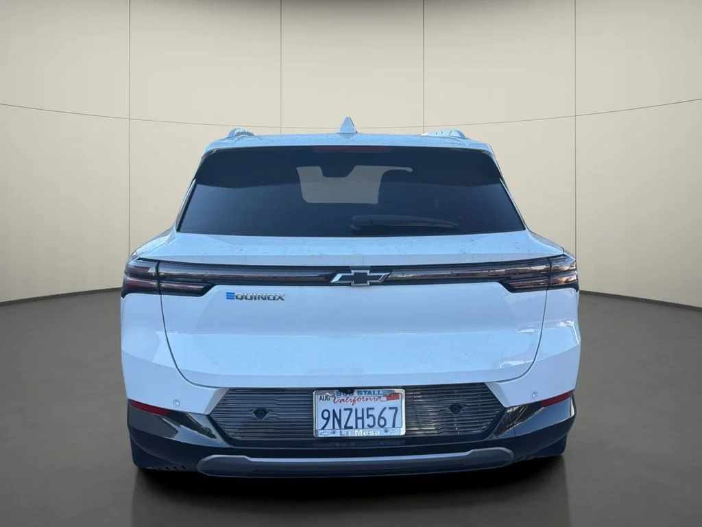 Used 2024 White Chevrolet LT image 6