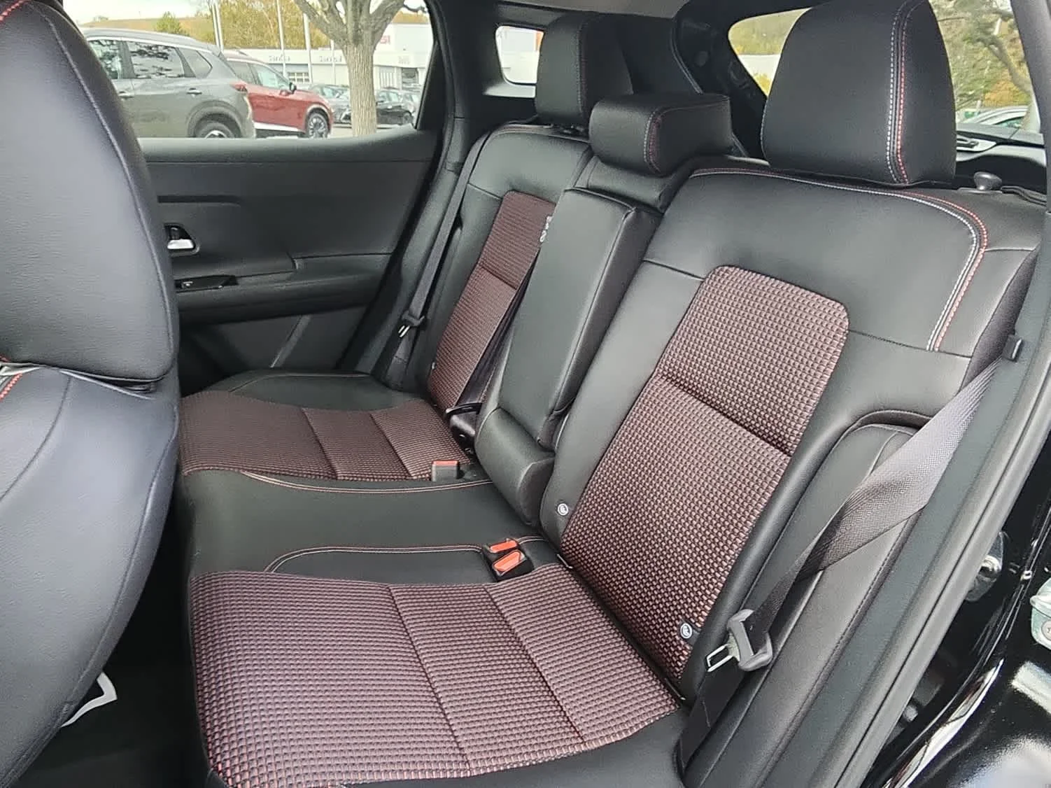 2026 Nissan KICKS SR AWD - Photo 7