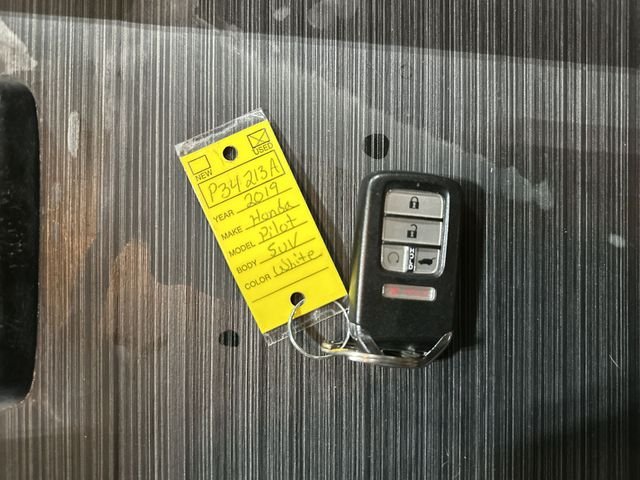Certified Used 2019  Honda Touring image 33