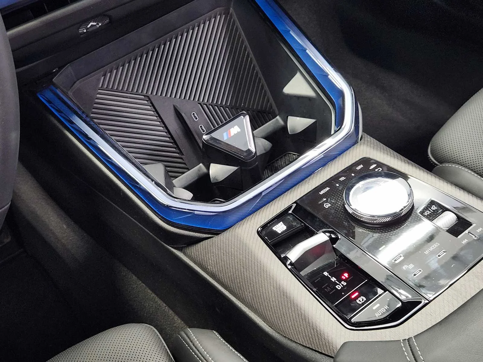 Certified Used 2026 Brooklyn Grey Metallic BMW M50 xDrive image 15