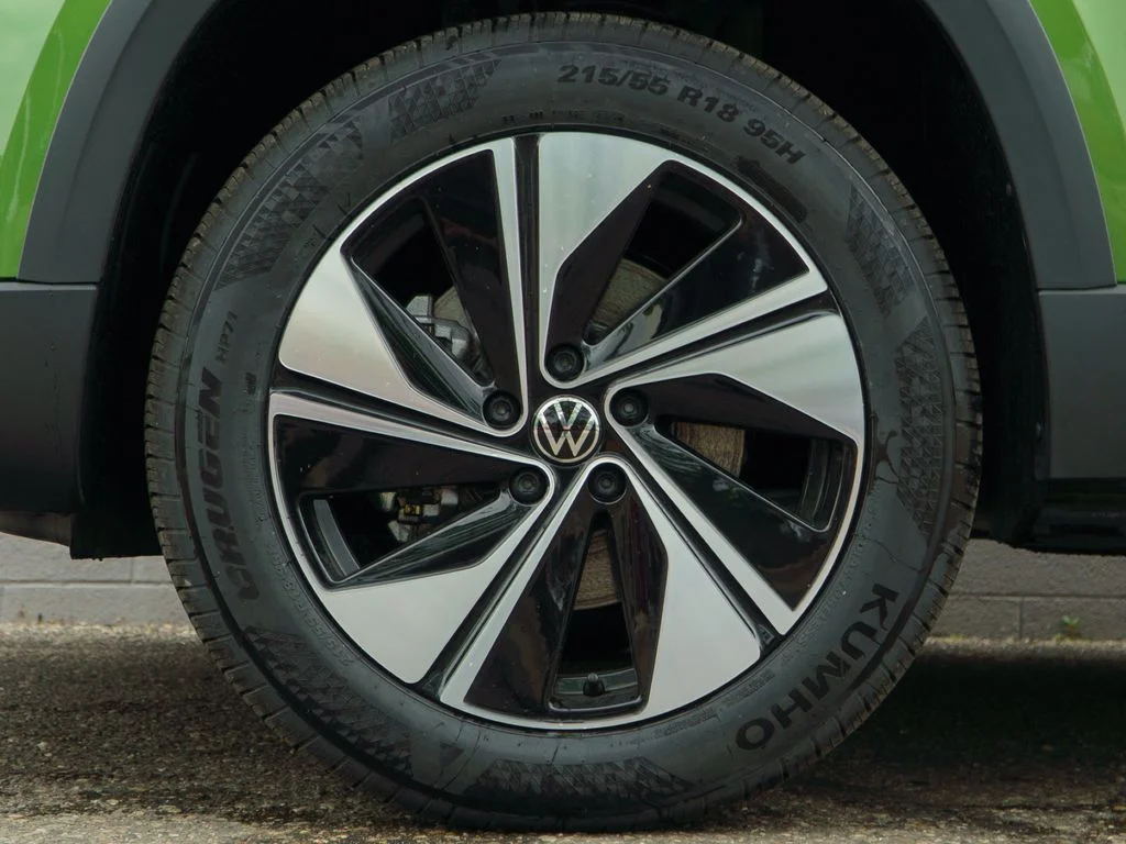 New 2026 Green Volkswagen 1.5T SE image 7