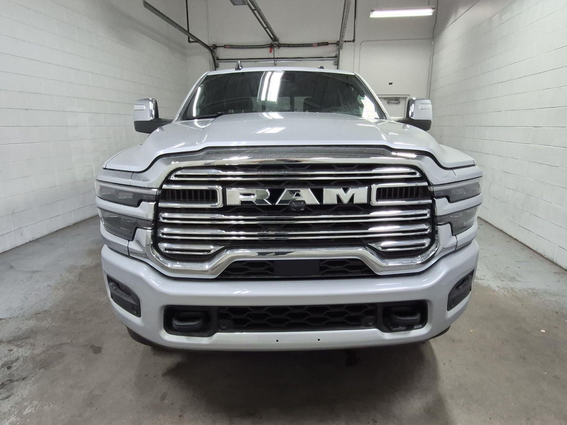 New 2026 Silver-Zynith Exterior Paint RAM Laramie image 10