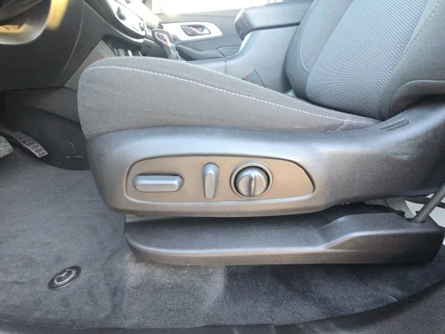 Used 2022 Silver Chevrolet LT image 24
