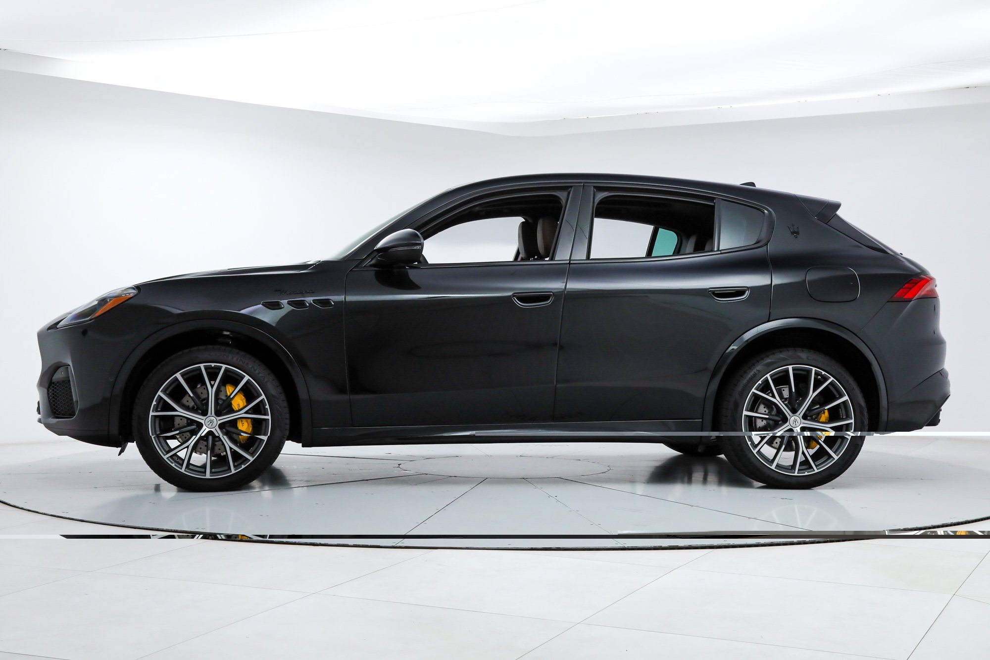 New 2026 Black Maserati Modena image 2