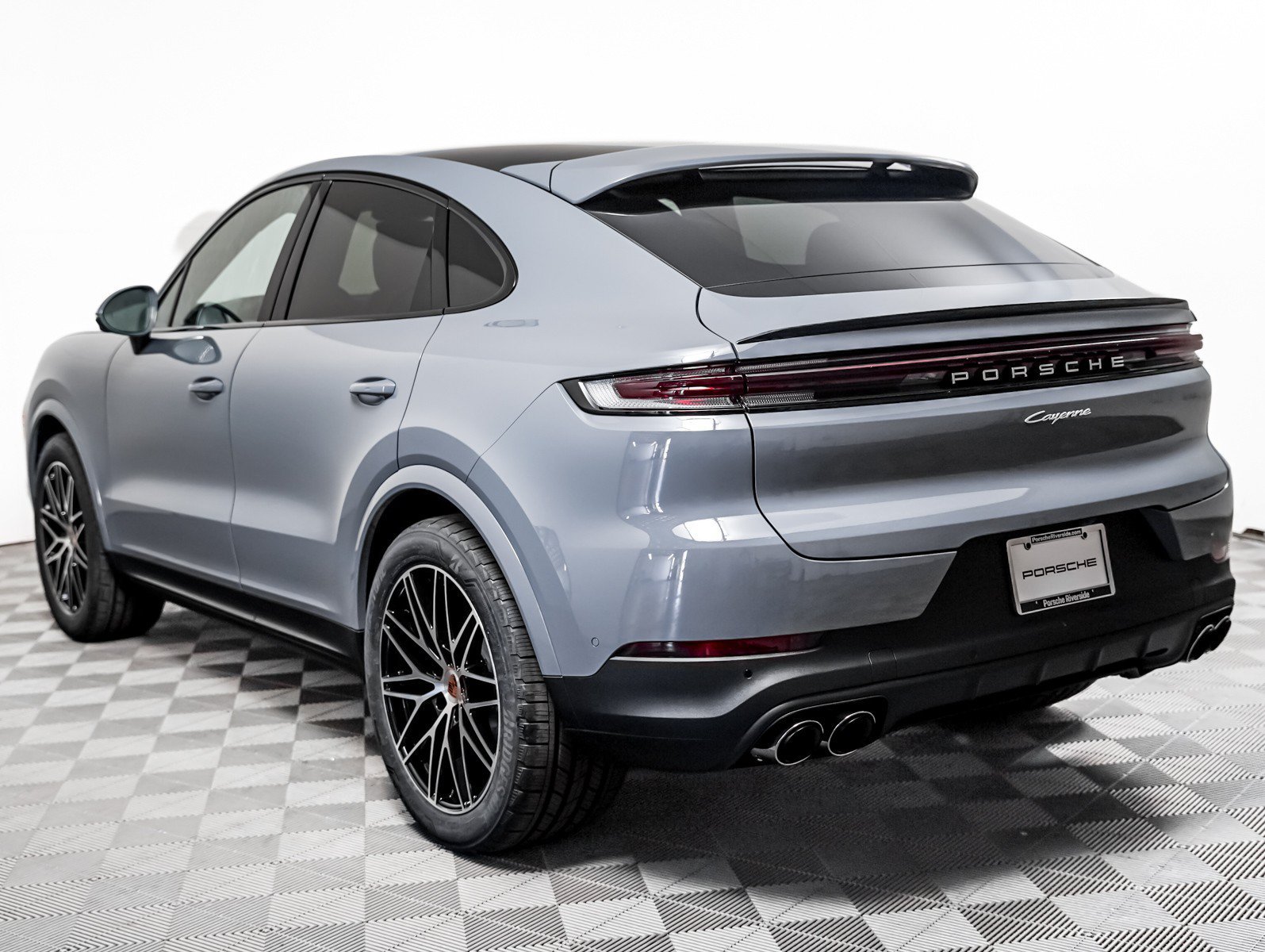 New 2026 ARCTIC GREY Porsche Coupe image 3