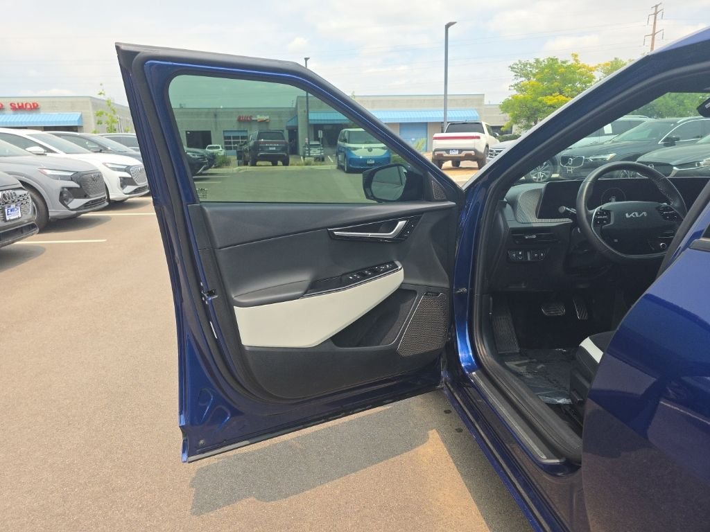 Used 2023 Blue Kia GT-Line image 9