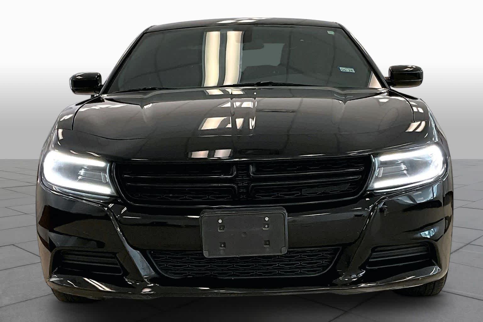 Pre-Owned 2019 Dodge Charger SXT