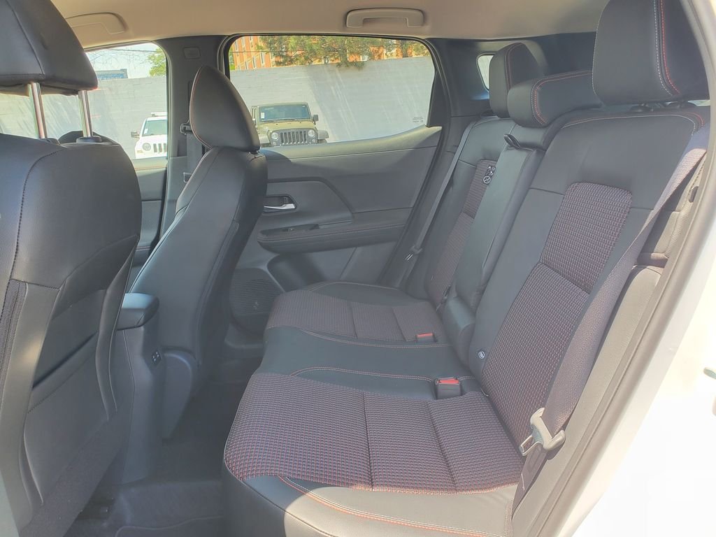 Used 2025 Aspen White Tricoat Nissan SR image 10