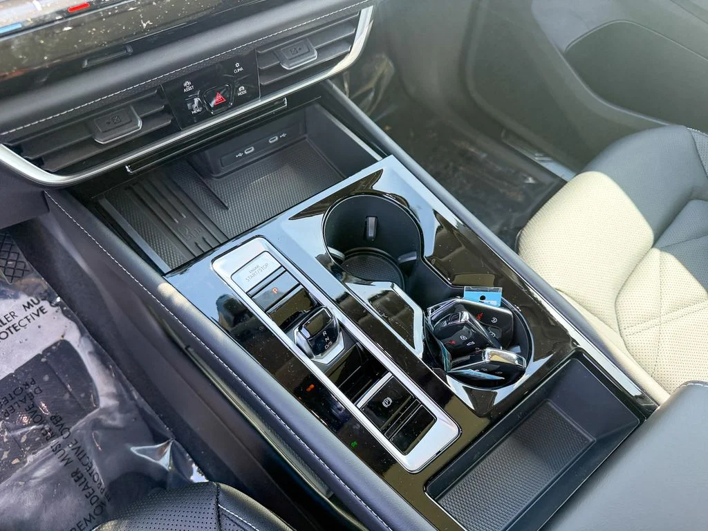 New 2026  Volkswagen SE w/Technology image 22