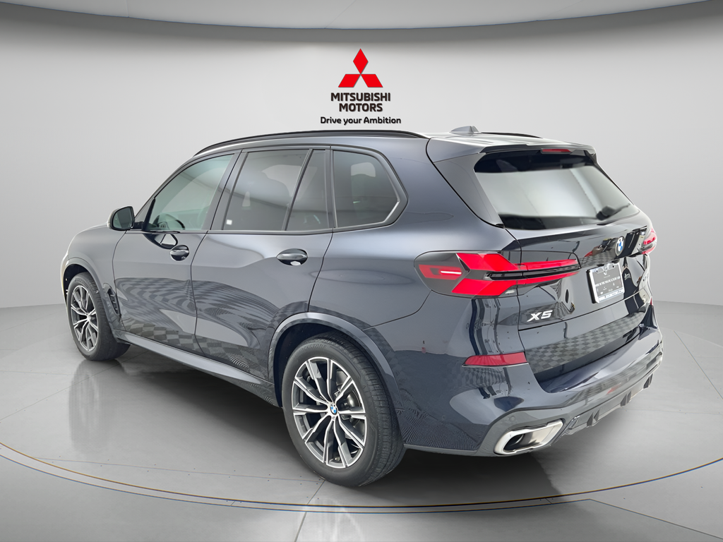 Used 2025 Carbon Black Metallic BMW xDrive40i image 6