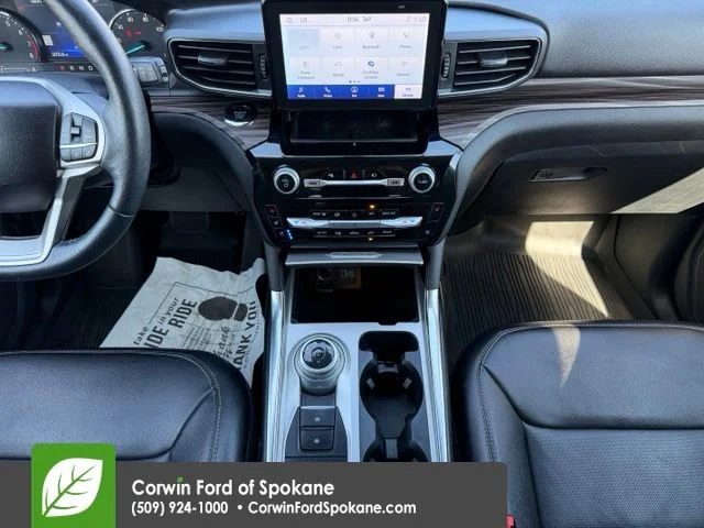 Used 2022 Agate Black Metallic Ford Limited image 29