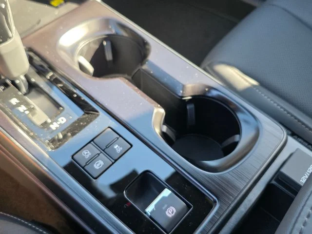 2026 Subaru Outback Limited - Photo 32