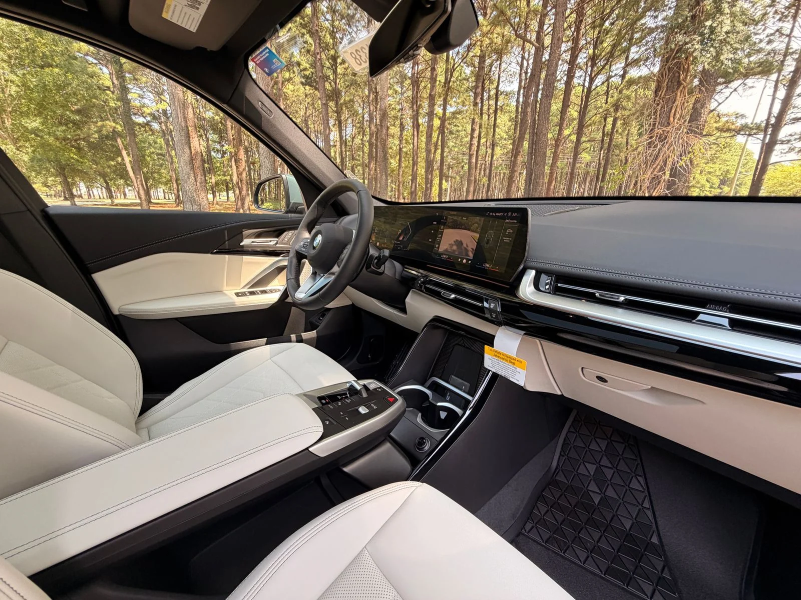 New 2026 Cape York Green Metallic BMW xDrive28i image 19