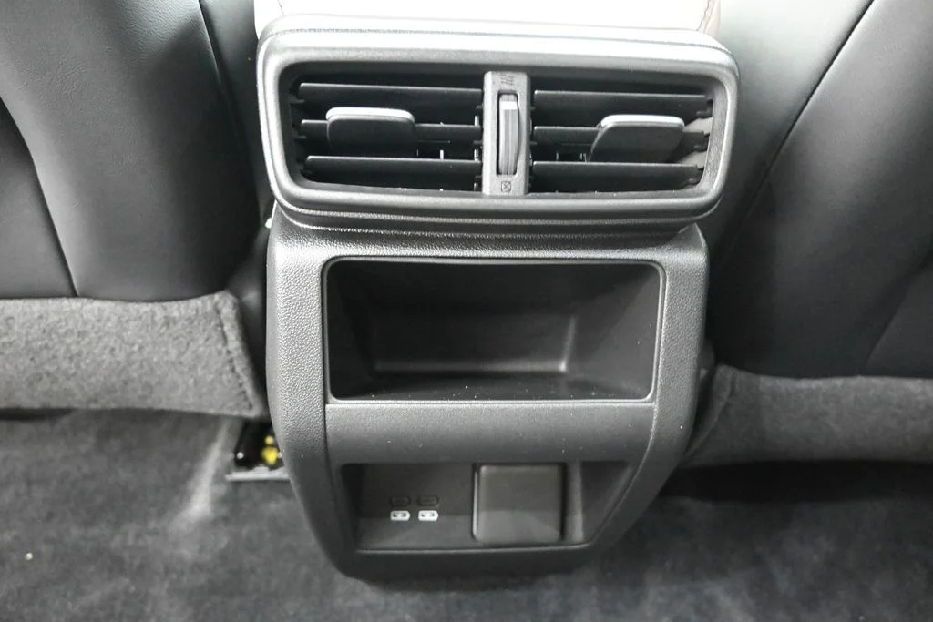 Used 2024 Snowfall Pearl Honda Elite image 17