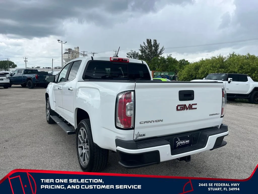 Used 2019 SUMMIT WHITE GMC 2WD Denali image 7