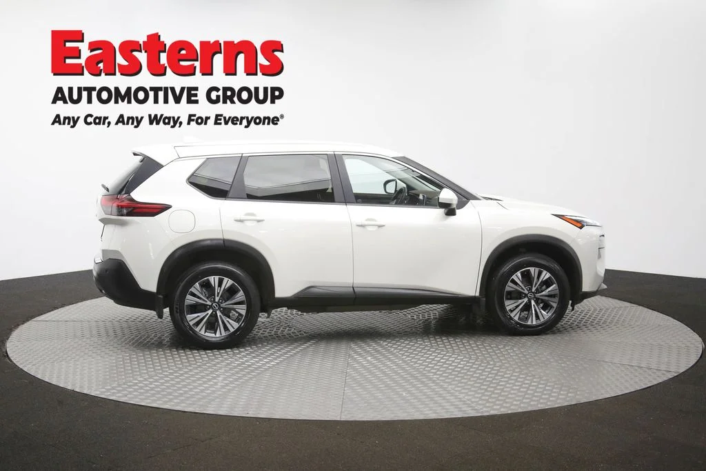 Used 2023 White Nissan SV image 42