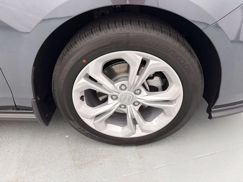 New 2026 Meteorite Gray Metallic Honda LX image 13