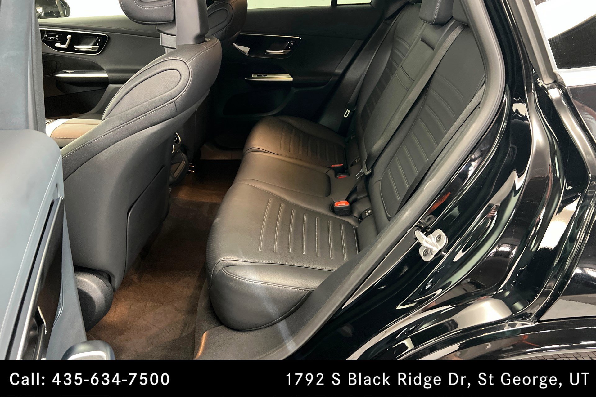 Certified Used 2026 Black Mercedes-Benz GLC 300 image 22