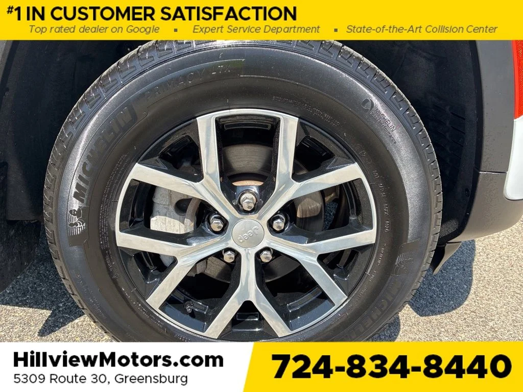 Used 2024 Bright White Clearcoat Jeep Limited image 10