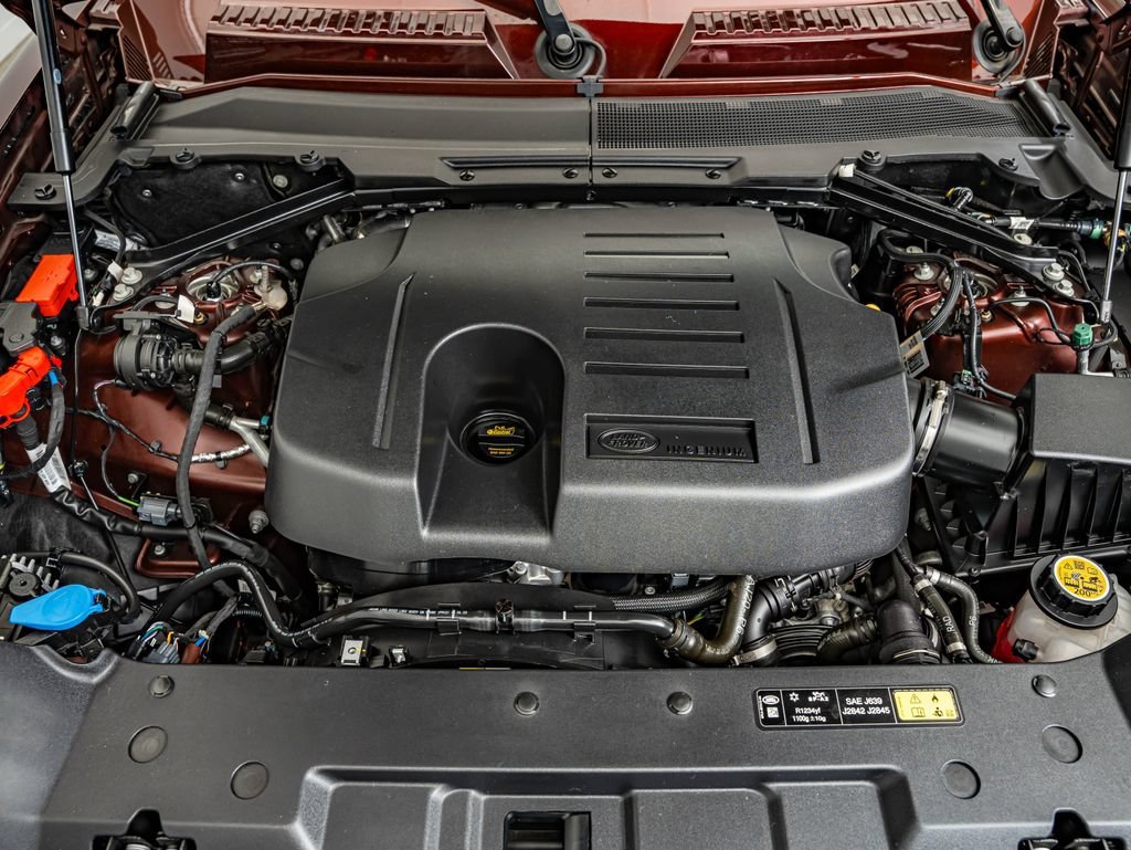 Used 2024 Sedona Red Land Rover X-Dynamic SE image 42