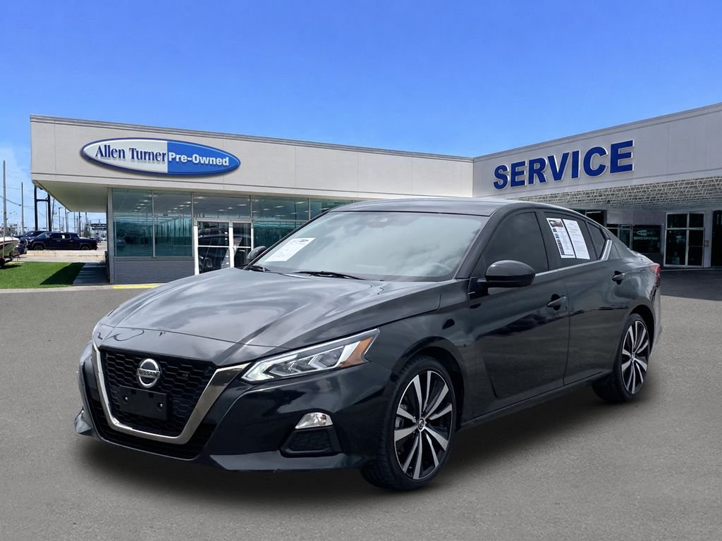 Used 2022 Super Black Clearcoat Nissan 2.5 SR image 4