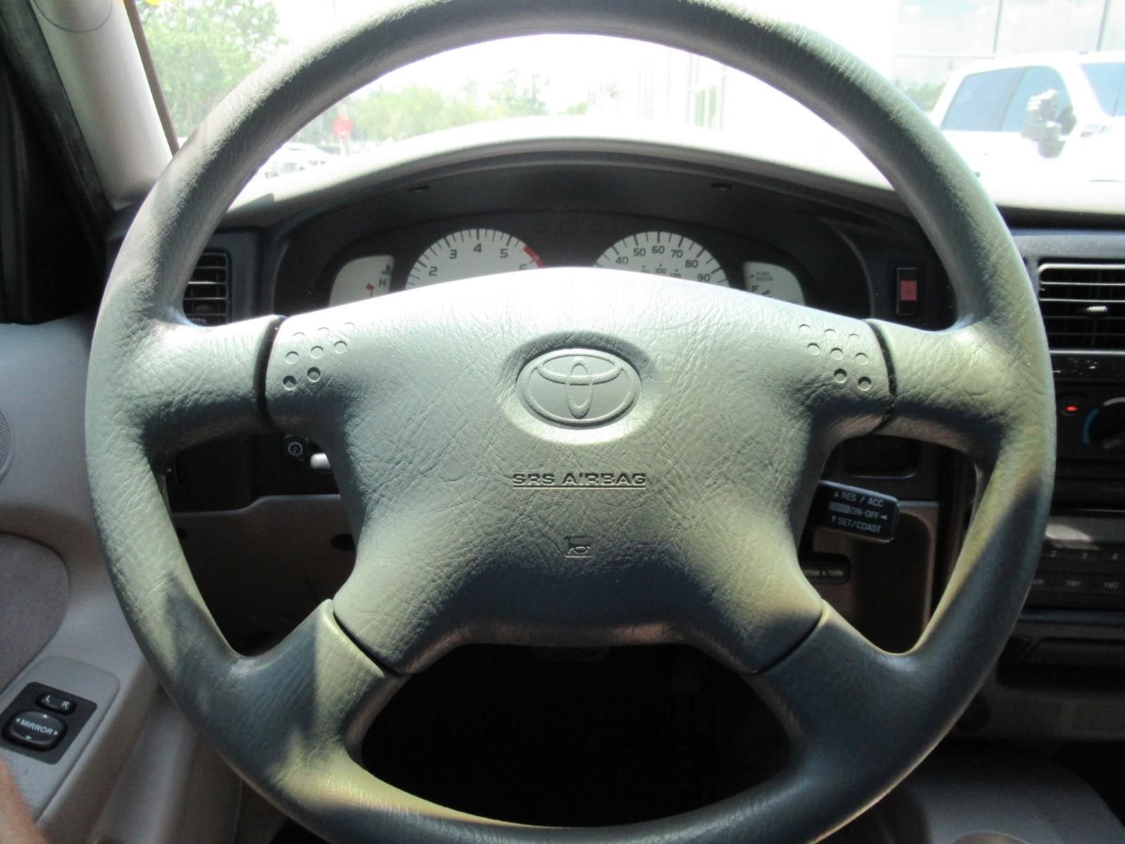 Used 2004 Silver Toyota PreRunner image 26