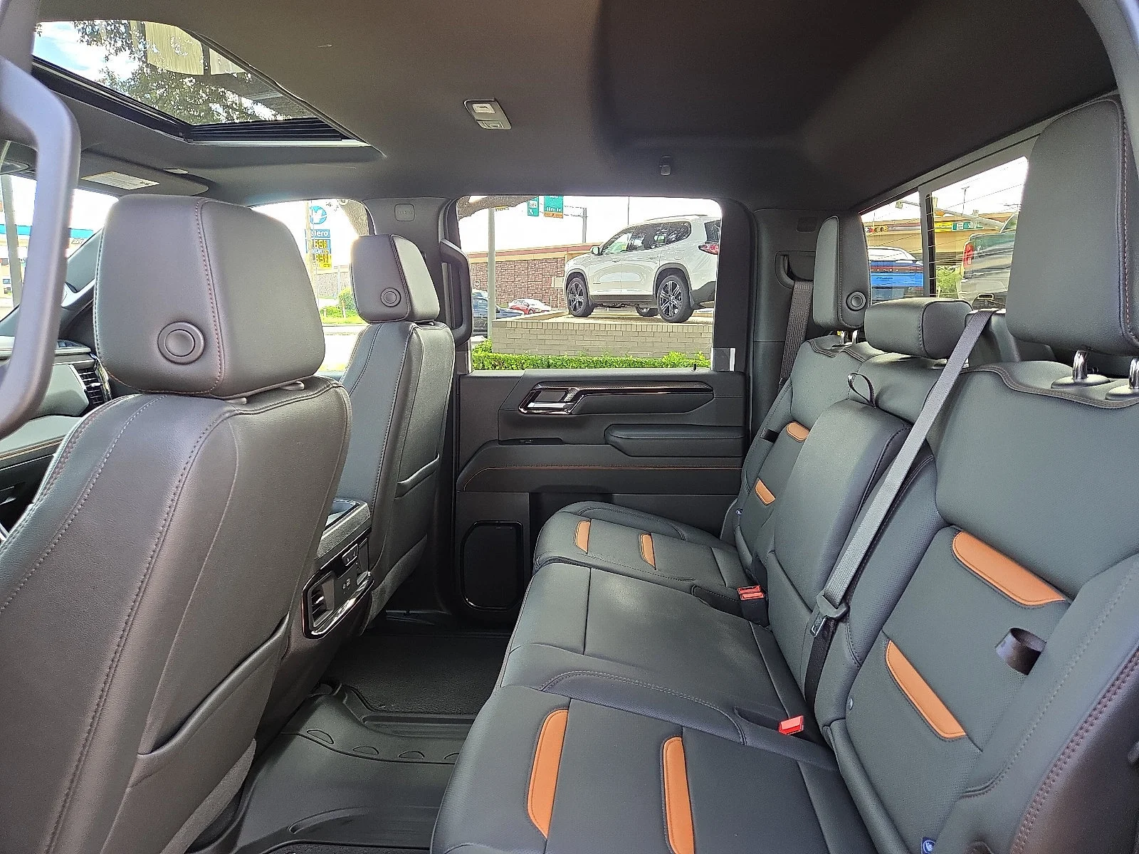 2026 GMC Sierra 2500HD AT4 - Photo 9