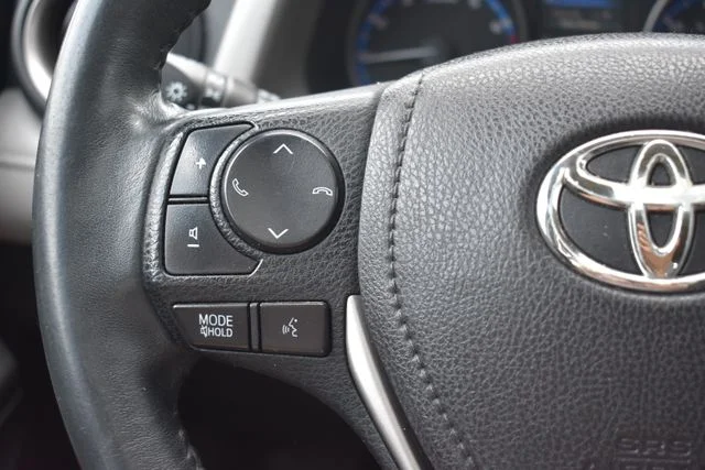 Used 2017 Gray Toyota XLE image 21