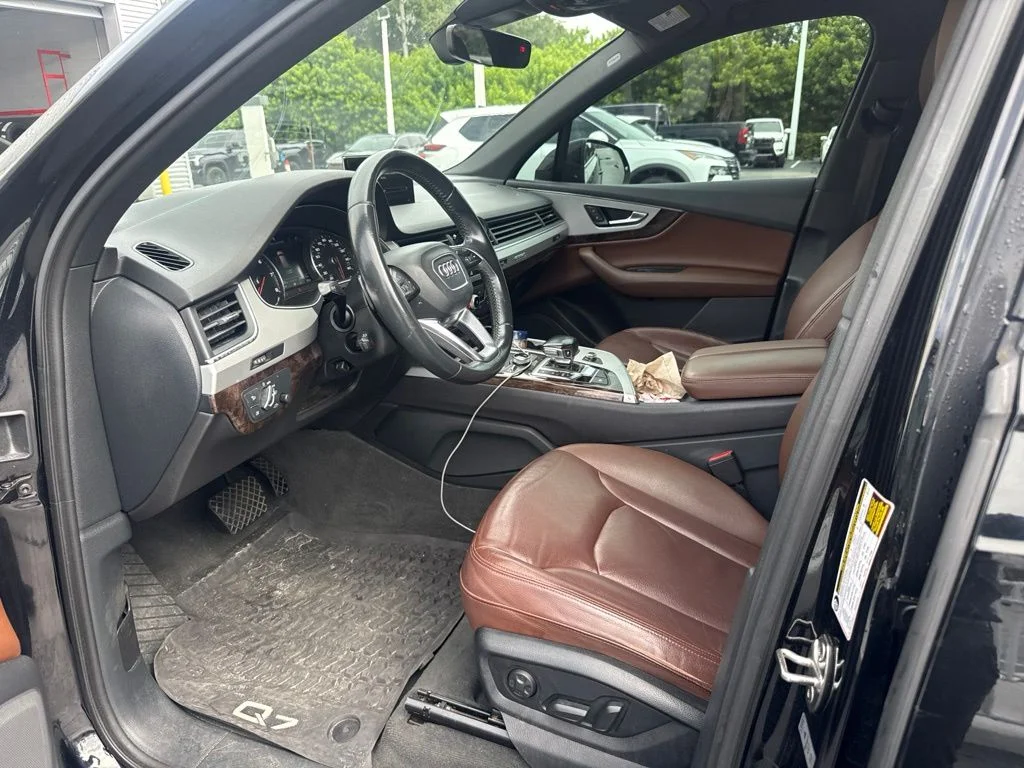 Used 2019 Night Black Audi 45 Premium image 7