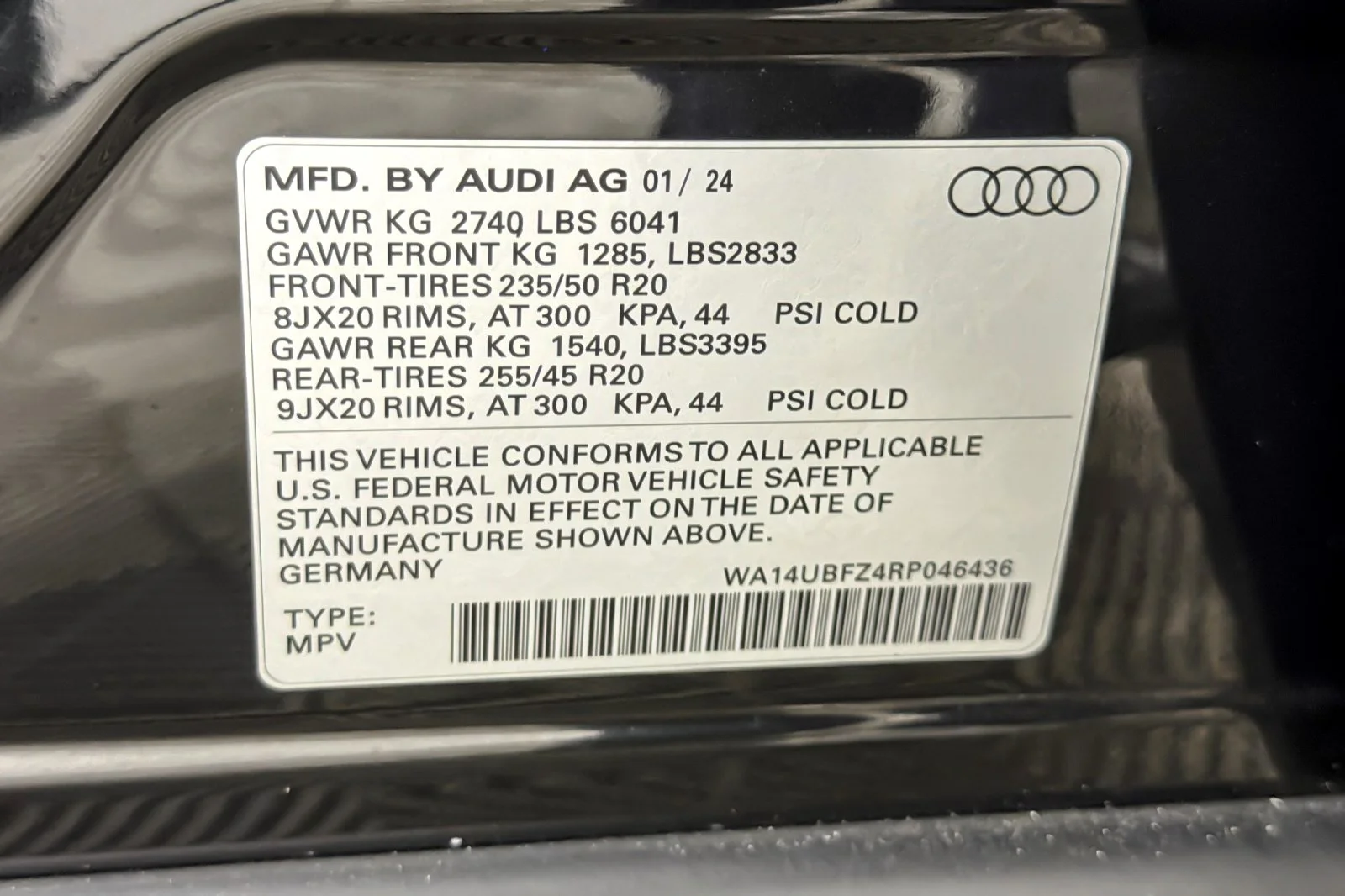 Used 2024 Mythos Black Metallic Audi Prestige 55 quattro image 27