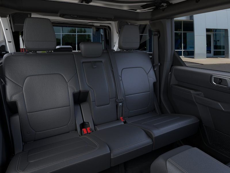 New 2026 Oxford White Ford Badlands® image 40