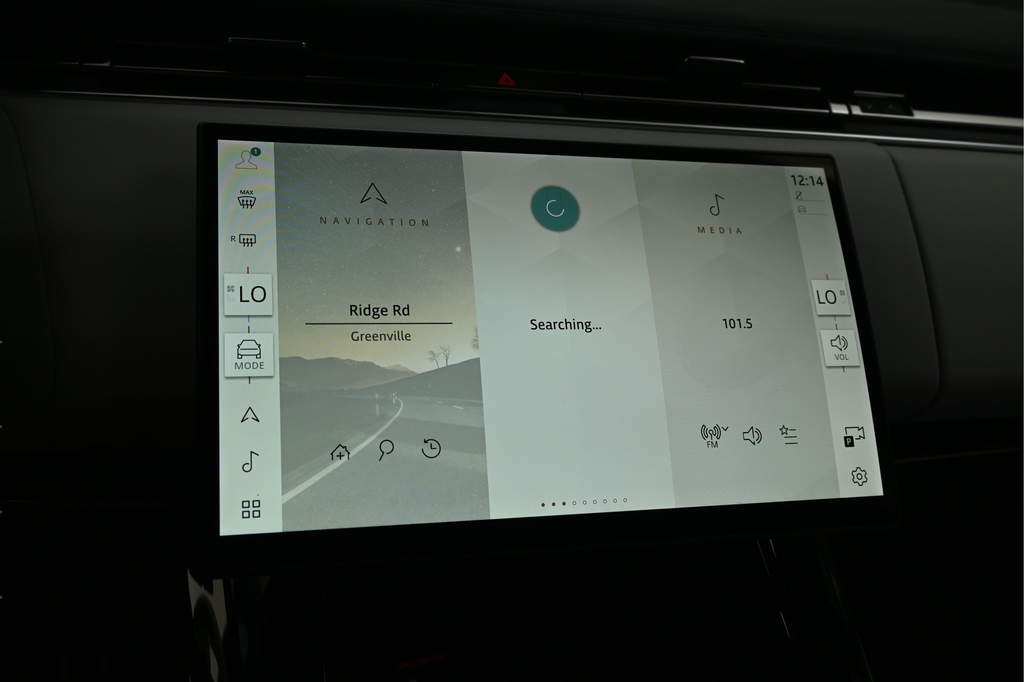 New 2026  Land Rover Dynamic SE image 11