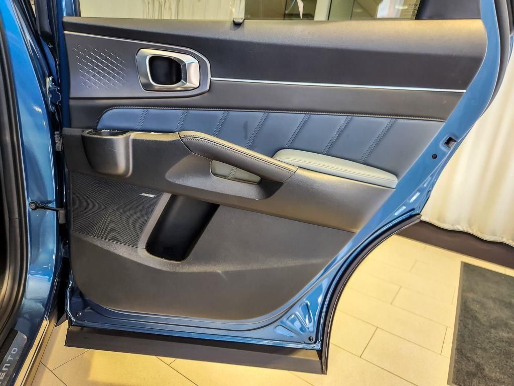 Used 2025 Mineral Blue Kia SX Prestige image 22