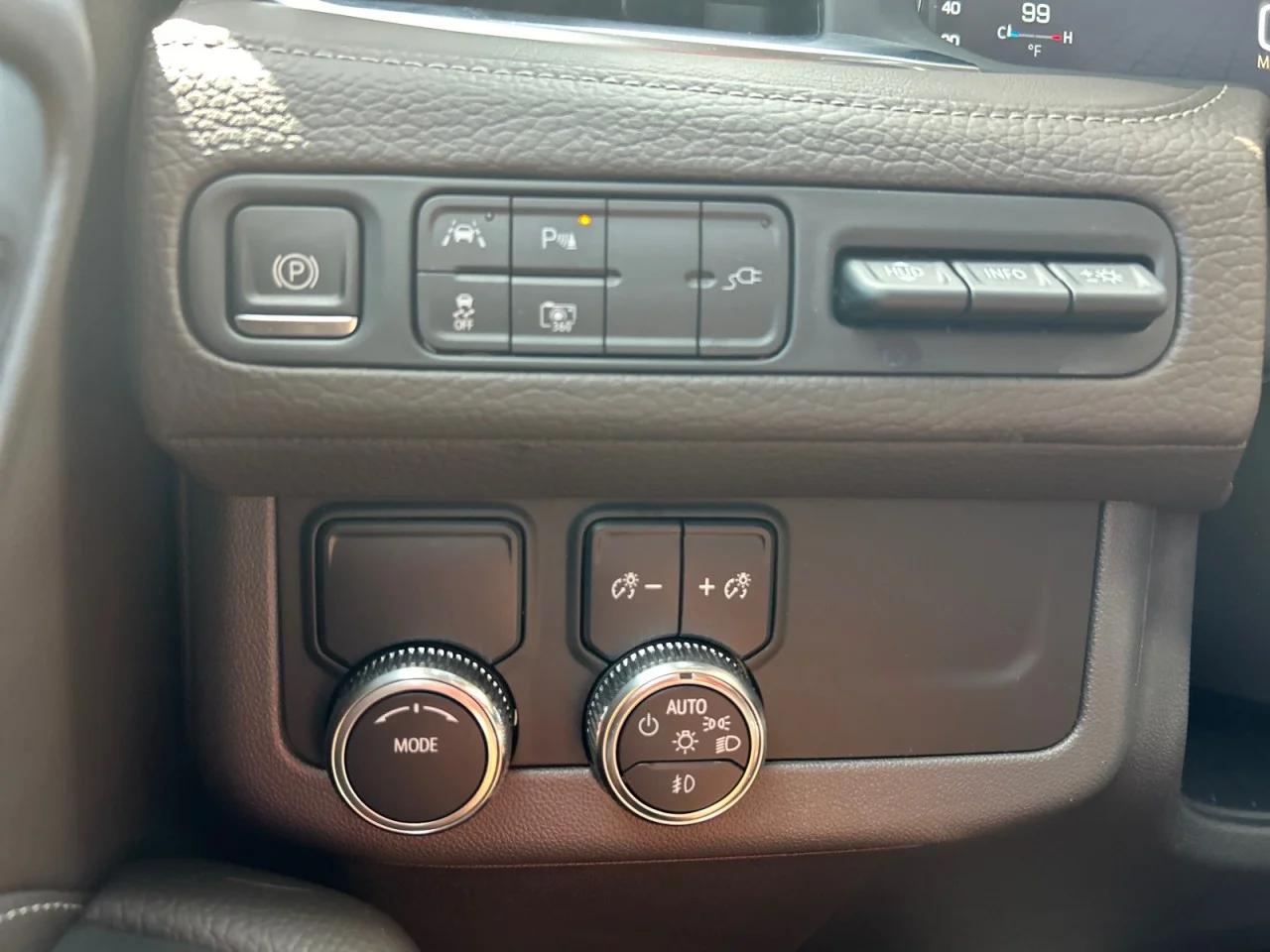 Used 2022 PEARL BEIGE METALLIC GMC Denali image 14