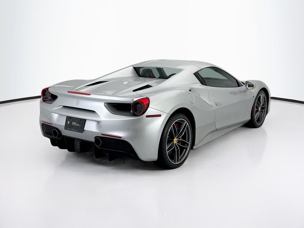 Used 2018 Argento Nurburgring Ferrari  image 13