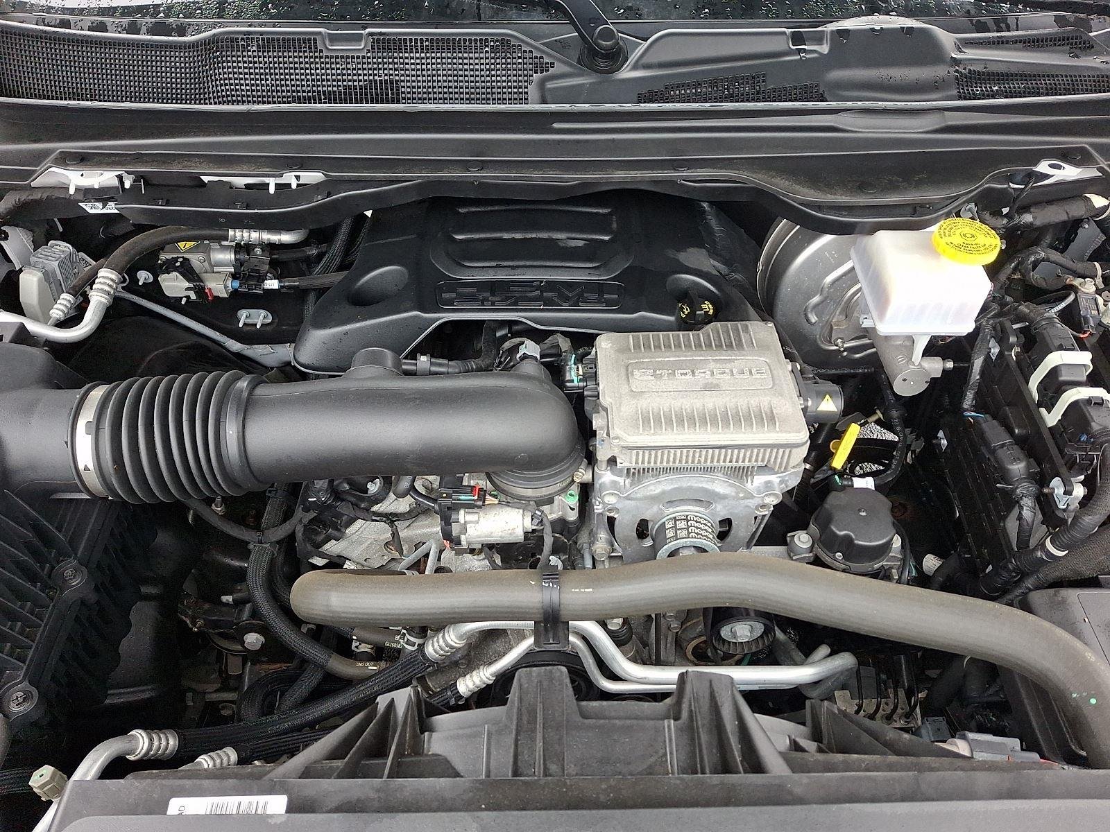 Certified Used 2023 Bright White Clearcoat Ram Laramie image 28